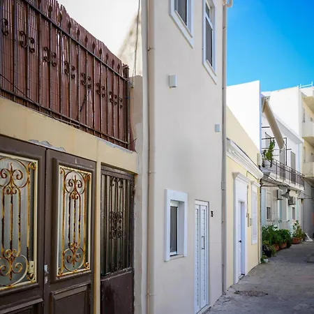 Kiki House * Rhodes City