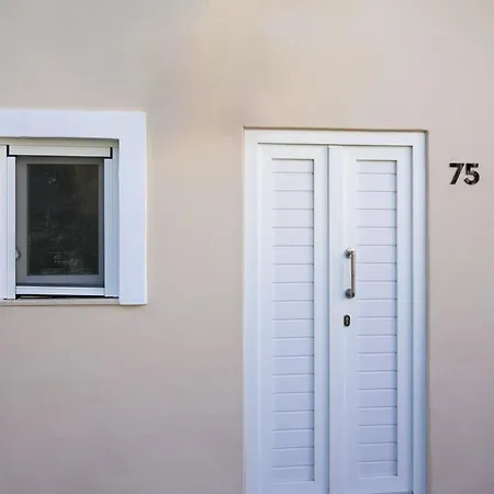 Feriehus Kiki House Rhodes City