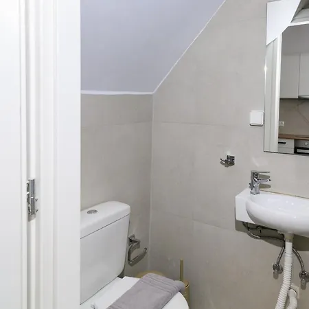 Kiki House Tatil Evi Rhodes City